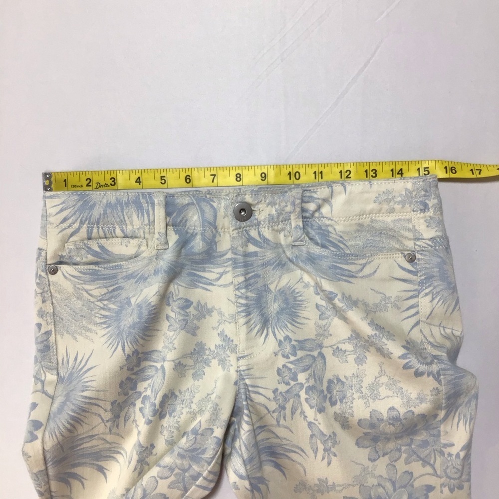 J. Jill Authentic Fit Slim Ankle Cream and Blue Floral Tropical Bird Jeans - Picture 8 of 10